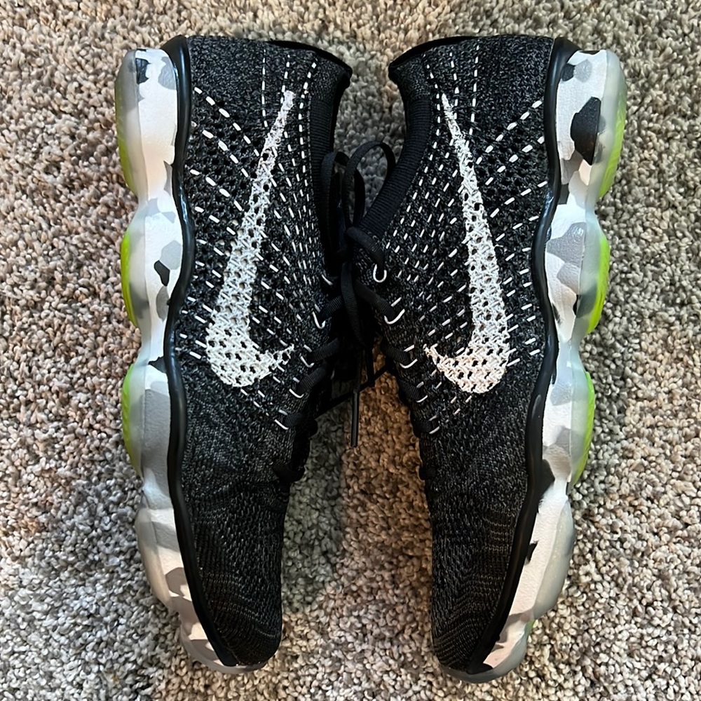 Nike Flyknit Zoom (Brand New)!